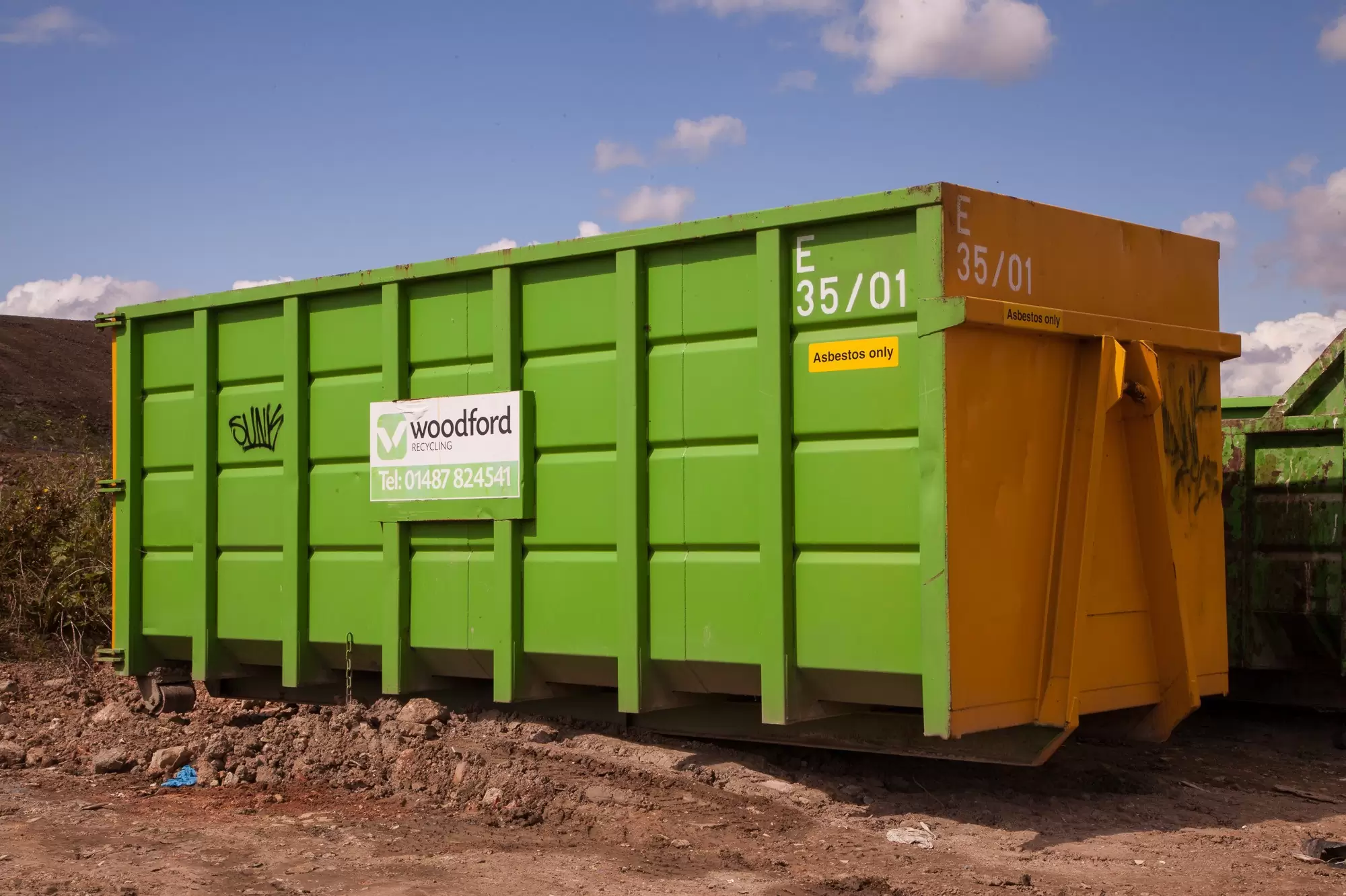 Roll-on Roll-off skips Cambridge, Peterborough and Huntingdon | Woodford Recycling