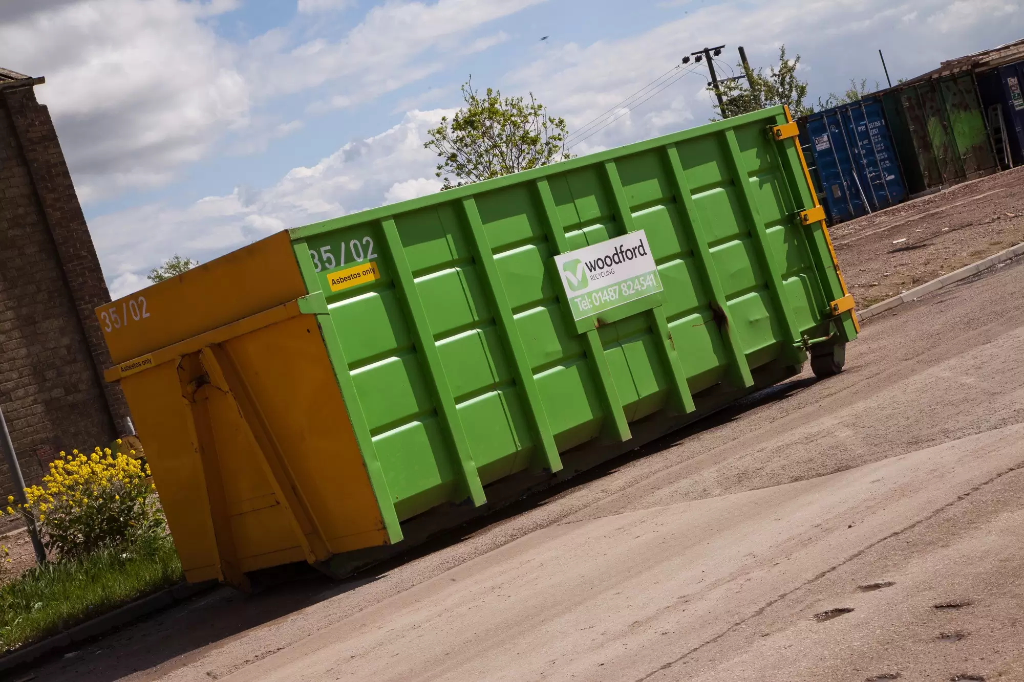 commercial skip hire in Cambridge, Peterborough and Huntingdon - Woodford Recycling